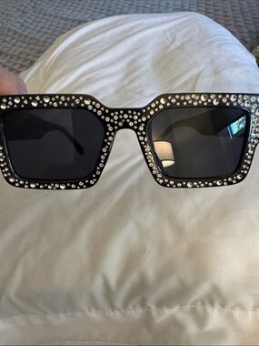 Source Unknown Black Sunglasses with Crystal Accents